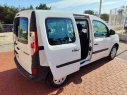 
Renault Kangoo 1.5 dCi Combi Profesional M1 Blue 95CV · 4 puertas · 5 asientos · 0072-LMS · 19/02/2021 · 131.917 km: full									