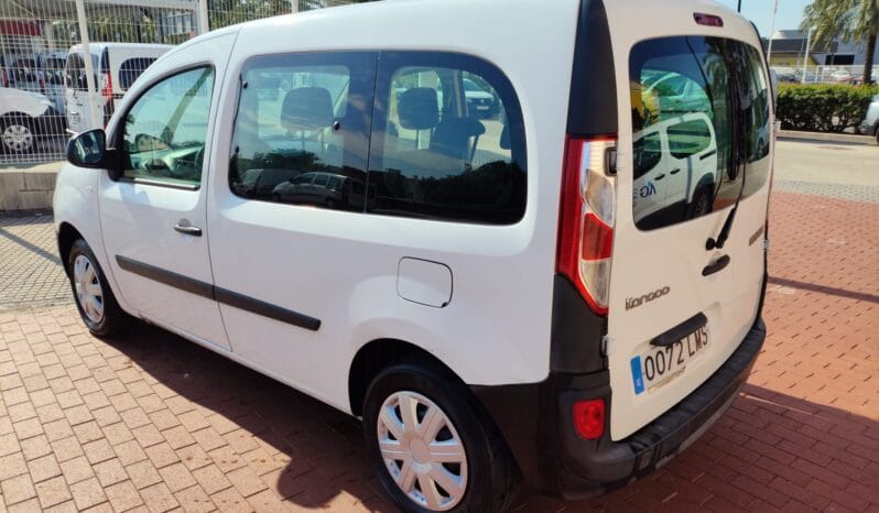 
Renault Kangoo 1.5 dCi Combi Profesional M1 Blue 95CV · 4 puertas · 5 asientos · 0072-LMS · 19/02/2021 · 131.917 km: full									