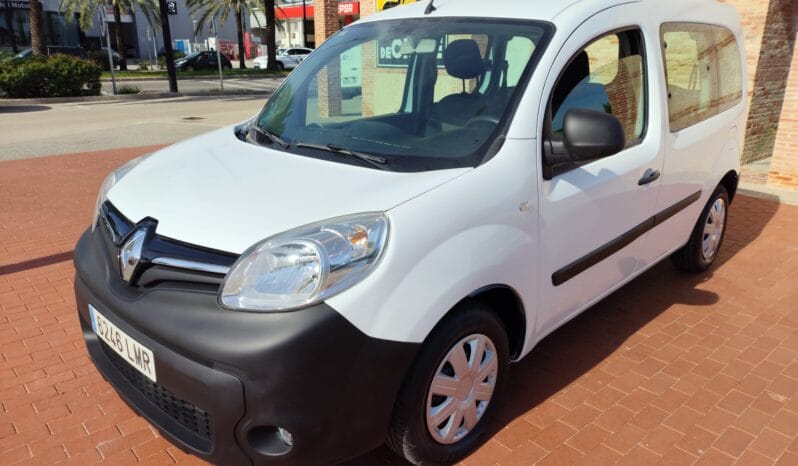 
Renault Kangoo 1.5 dCi Combi Profesional M1 Blue 95CV · 4 puertas · 5 asientos · 6246-LMR · 18/02/2021 · 143.427 km: full									