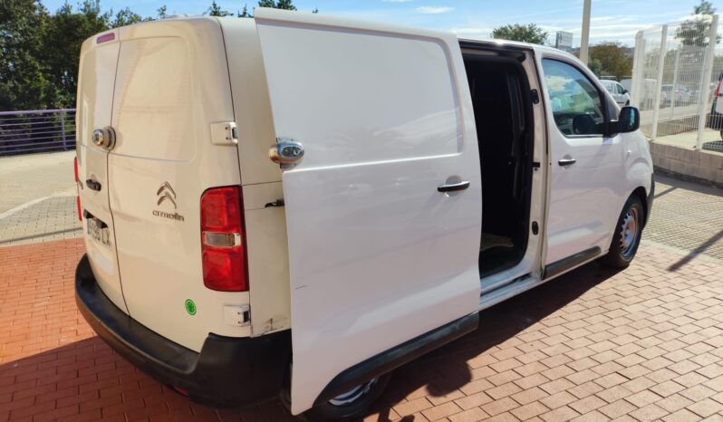 Citroën Jumpy 1.5 HDi 100 (100 cv) L2H1 · 2022 · 115.463 km full