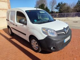 Renault Kangoo Express 95CV 2021 · Furgón ocasión