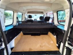 
Renault Kangoo Combi 95CV 2021 · 5 plazas ocasión full									