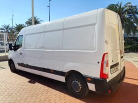 Renault Master L3H2 135CV 2022 · Furgón ocasión